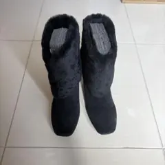 【最終値下げ】ROCKPORT ファーブーツ 23.5cm 37サイズ ブラックのサムネイル