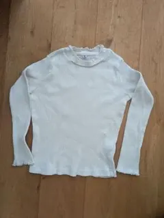 UNIQLO　ホワイト　リブ編みフリルネック長袖カットソー 130cm