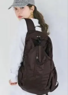 ⭐️大人気オンライン完売品⭐️coca ポケッタブル縦ファスナーバック