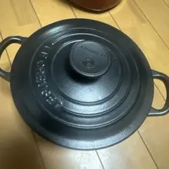 C041 LE CREUSET オーバル 25cm 両手鍋 展示品 - メルカリ
