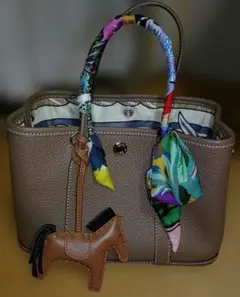 エトゥープ ハンドバッグ スカーフ ショルダー 付き