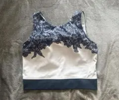 【SUKALA】リボンフラワープリントブラトップ　スモークグリーン　Mサイズ SUKALA】フラワーブーケブラトップ(XS・S・M・Lサイズ ブラック・オフ