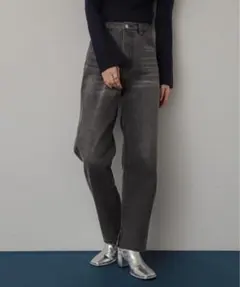 ストレートデニム
