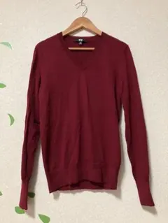 ユニクロ　エクストラファインメリノ　セーター　Vネック　バーガンディ　M