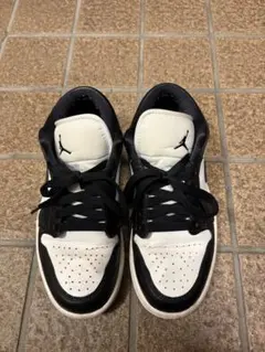 Nike Air Jordan 1 Low ブラック/ホワイト