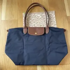 Item thumbnail for item 95f2ac62-eb6f-4664-bd5b-ecc0a07b550d