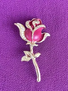 ブローチ　バラデザイン ブローチ ビンテージブローチ　フラワーブローチ