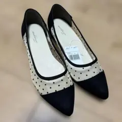 フラットシューズ 黒とベージュ ドット柄 チュール