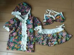 小花模様水着3点セット 110