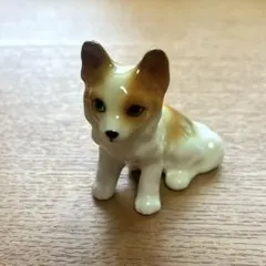 犬（ペキニーズ）の磁器フィギュリン B／ドイツヴィンテージ／小さな