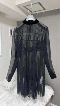 美品 プリーツプリーズ 花柄 総柄 Vネック プリーツカーディガン size3 PLEATS PLEASE ISSEY MIYAKE - 美品 プリーツプリーズ 花柄 総柄 V