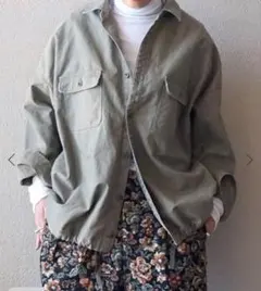 み*ぴ様 journal standard luxe バックサテンCPOシャツブのサムネイル