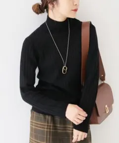 美品✨定価１.３万❤️　黒　ウール　BARUFFA ハイネックプルオーバー◆