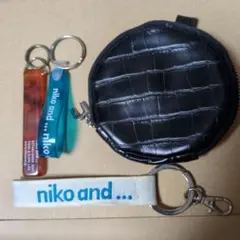niko and... コインケース・小銭入れ 黒 キーホルダー
