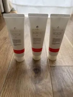 FLOWDIA トリートメント 50g 未使用2本　一度使用1本のサムネイル