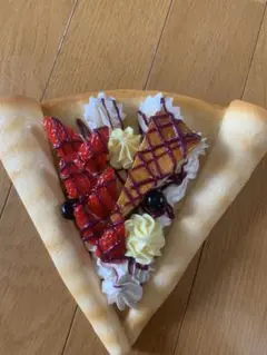 クレープサンプル.いちごブルーベリーチーズケーキ