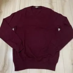 UNIQLO バーガンディ Vネックニット　Mサイズ