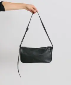 ear PAPILLONNERミニスワローマチショルダーバッグ　ブラック