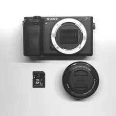 【届いてすぐ使える】Sony α6300 ズームレンズ＋128GBSD付　カメラ