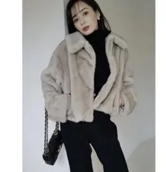 2025年最新】anuans 毛皮・ファーコートの人気アイテム - メルカリ