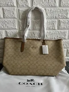 新品COACH コーチ トートバッグ　シグネチャー柄