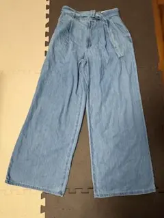 【タグ付】GU ベルト付きワイドパンツ M ライトブルー