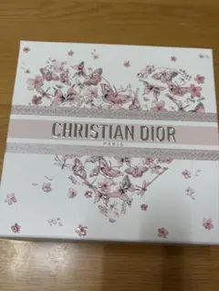 DIOR ディオール ギフトボックス 最新　スプリング ギフト箱 2026 春