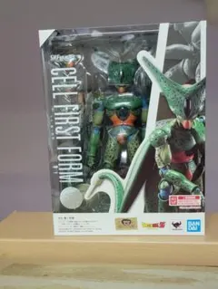 S.H.Figuarts セル 第一形態 フィギュア　ドラゴンボールZ