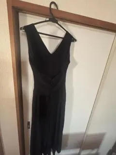 MURUA 黒のVネックワンピース　ムルーア