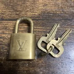 Item thumbnail for item 96b450ad-fd29-43a5-ba29-eec92874ee4e