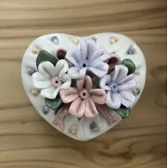 陶器製 ハート型 小物入れ 花柄装飾