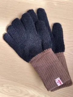 【指穴あり！】スマホ操作に便利 ふわふわ手袋 防寒 ブラックブラウン 黒茶