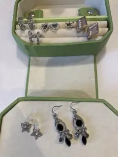 ピアスセット ブラックストーンとハートクリスタルなど6組➕1