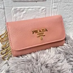 PRADA キーケース　6連　サフィアーノ　メタルロゴ　ピンク　レディース