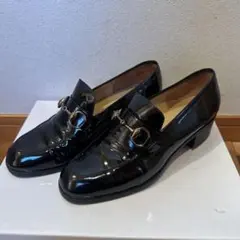 GUCCI 光沢仕上げレザー黒ローファー