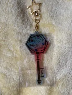 椎名ニキ　クリアキーチャーム