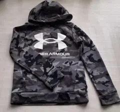 UNDER ARMOUR 子供用　パーカー 迷彩