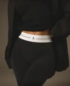 ブラック ジョガーパンツ ストレッチ素材 M