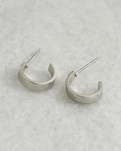 ★未使用品★約10mm シンプルフープシルバーピアス