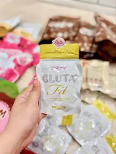 Cris Cosmetics cc glam Gluta fit