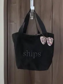 ships 黒 トートバッグ 花柄　ランチバッグのサムネイル
