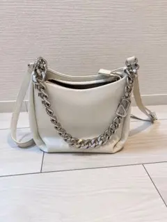 美品 LE VERNIS ルベルニ ハンドバッグ 2way チェーン アイボリー 
