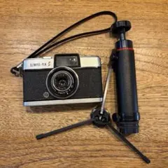OLYMPUS PEN S 本体 フィルムカメラ（三脚付き）のサムネイル