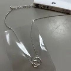 H&M ダブルリング ネックレス シルバーカラー　リング二重層のサムネイル