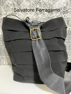 【中古】フェラガモ ヴァラ キャンバス×レザー ショルダーバッグ 肩掛けかばん