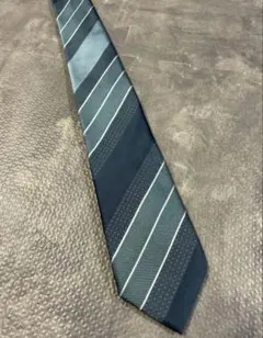 Item thumbnail for item ee32d4e8-02bc-439c-bbbf-2472dc016e31