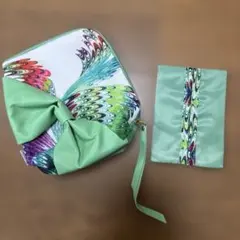 ポーチとティッシュケース