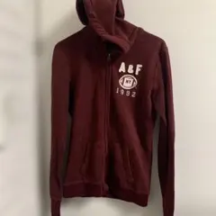 アバクロンビー＆フィッチのパーカー