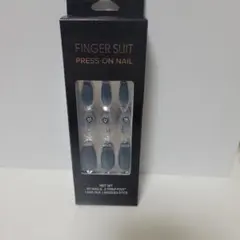 FINGER SUIT PRESS-ON NAIL 40本入り