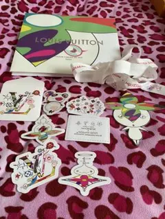 ルイヴィトントLV村上隆ショッパー リボン タグ　ステッカー チャーム包装セット